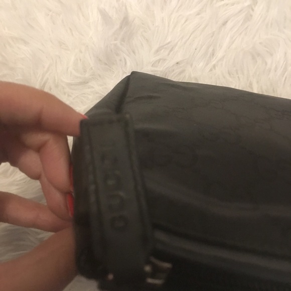 Gucci monogram toilette pouch! - Picture 4 of 7